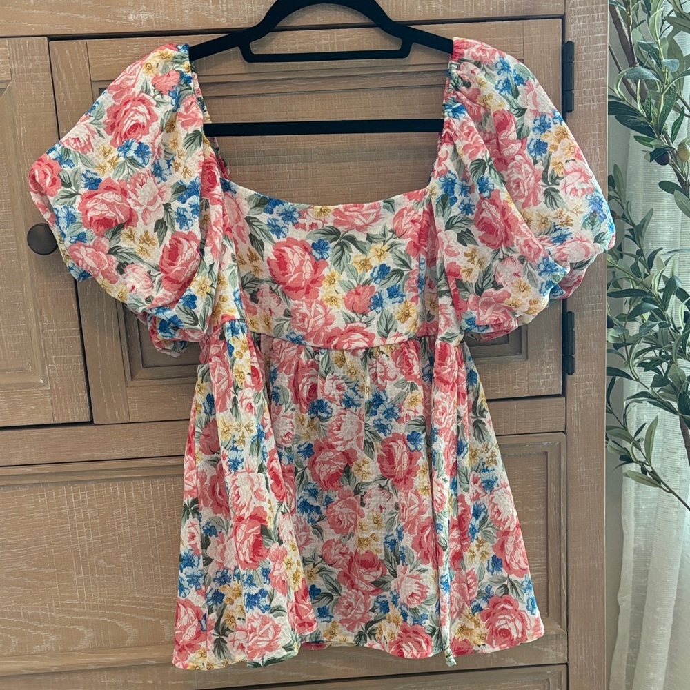 Vibrant Floral Puff Sleeve Blouse
